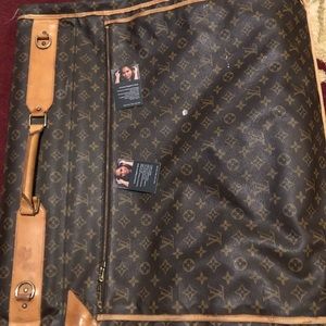 SOLD ON Tradesy Porte Garment Carrier Bag 5 hanger ❤️